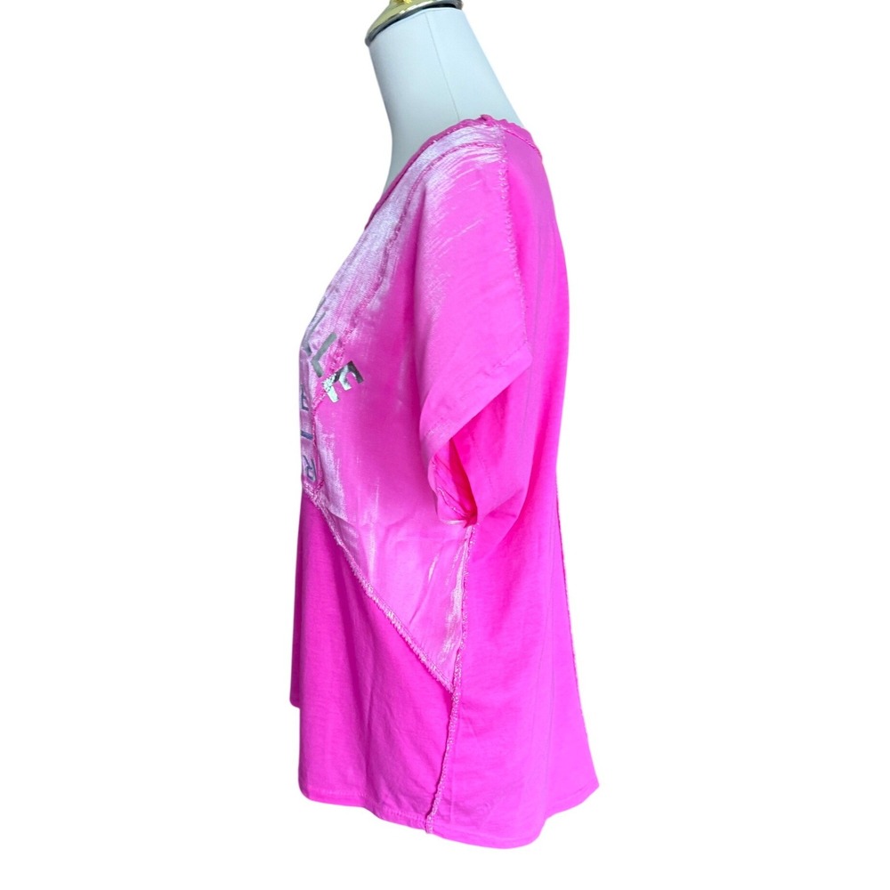 Mademoiselle Rive Droite Neon Pink Mixed Media Graphic Tee Silver Metallic Star - Picture 5 of 9